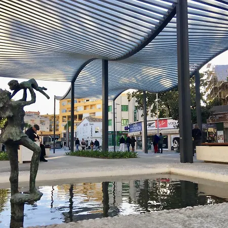 På 25 M² I Centrum Med 1 Og 1 Private Badeværelser Lejlighed Torremolinos