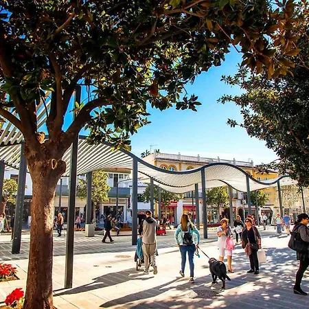 På 25 M² I Centrum Med 1 Og 1 Private Badeværelser Torremolinos